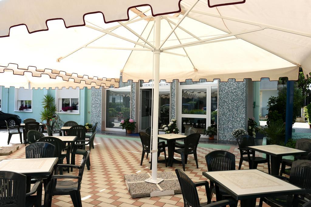 Hotel Savoia Jesolo Extérieur photo