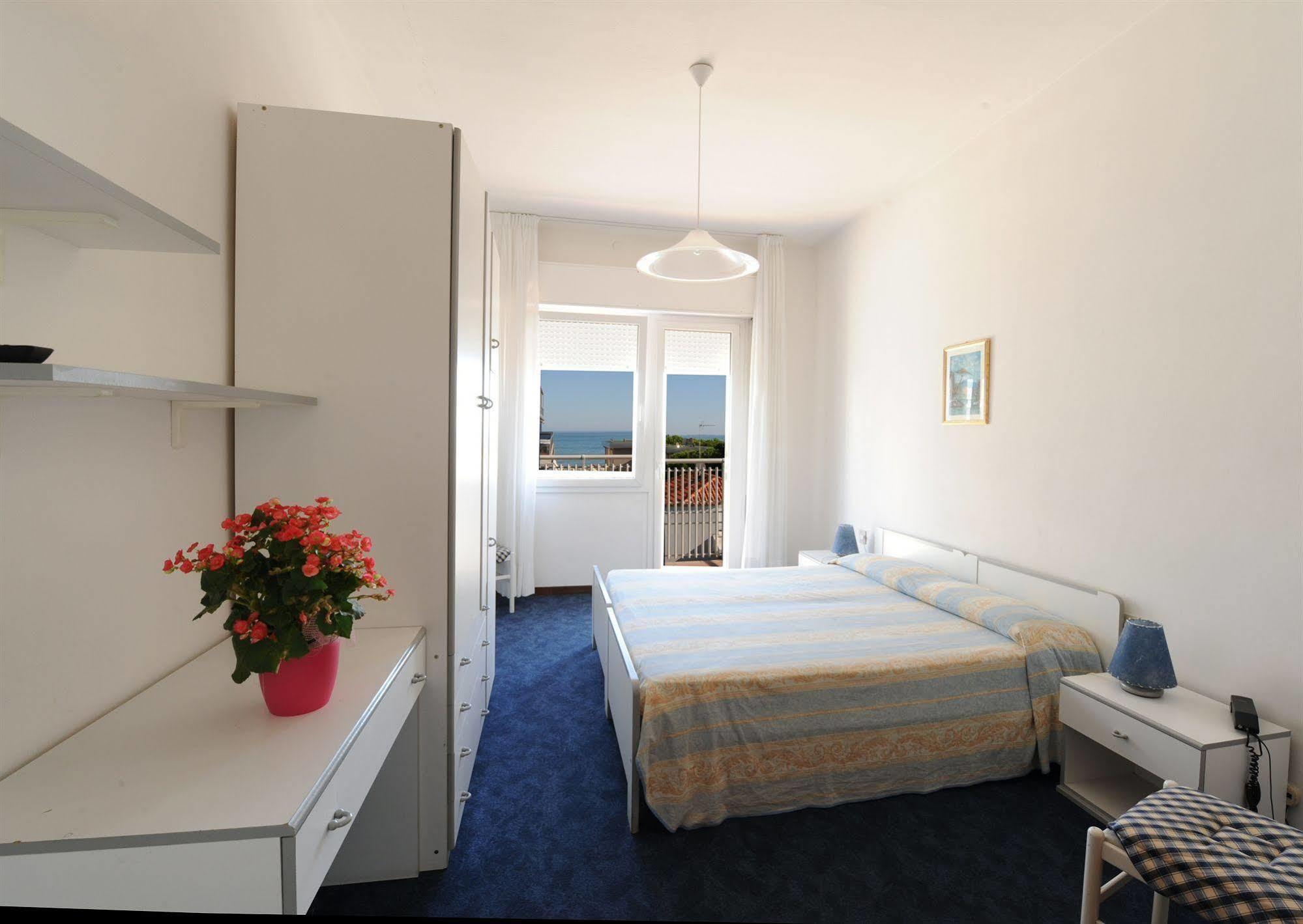 Hotel Savoia Jesolo Extérieur photo