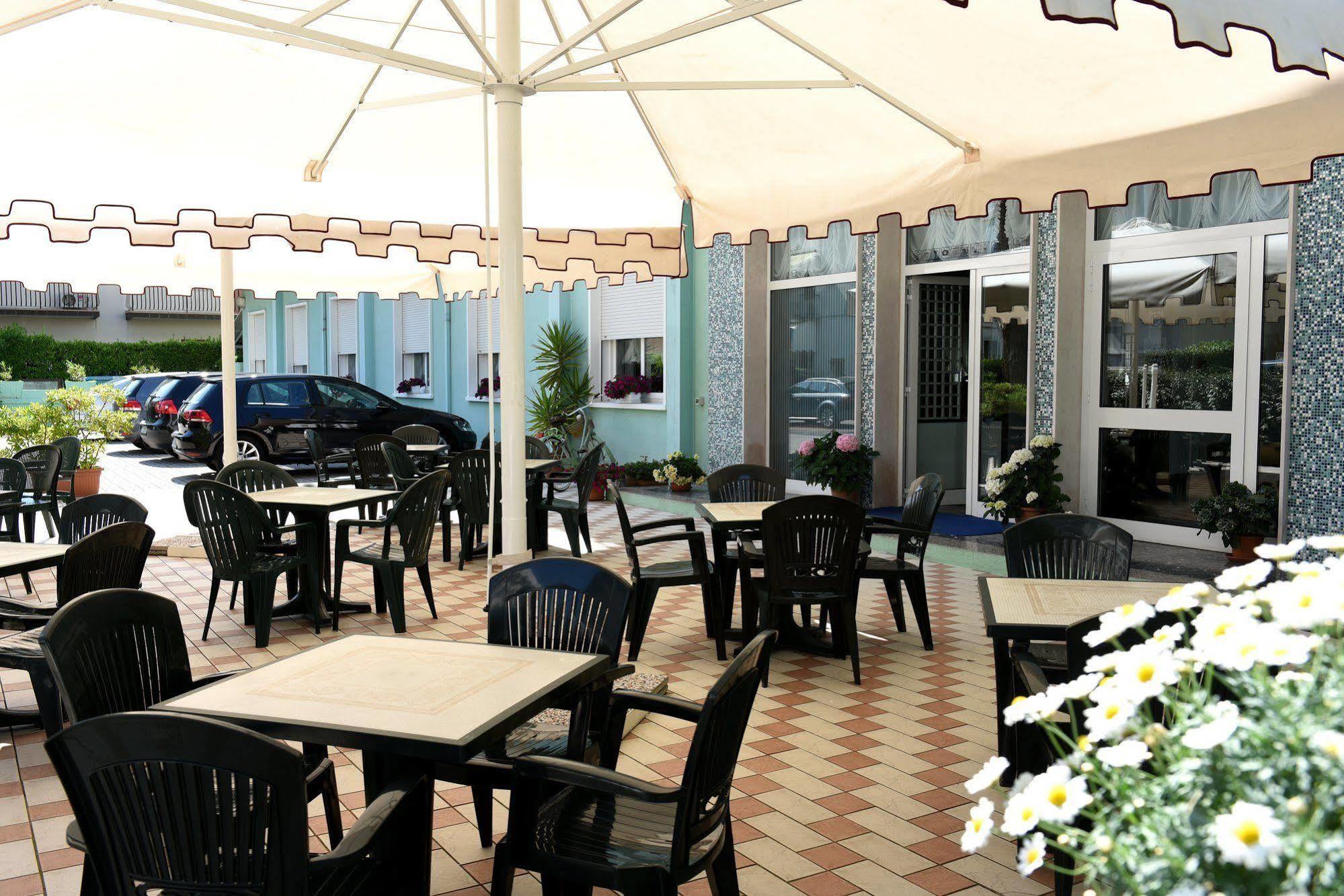 Hotel Savoia Jesolo Extérieur photo