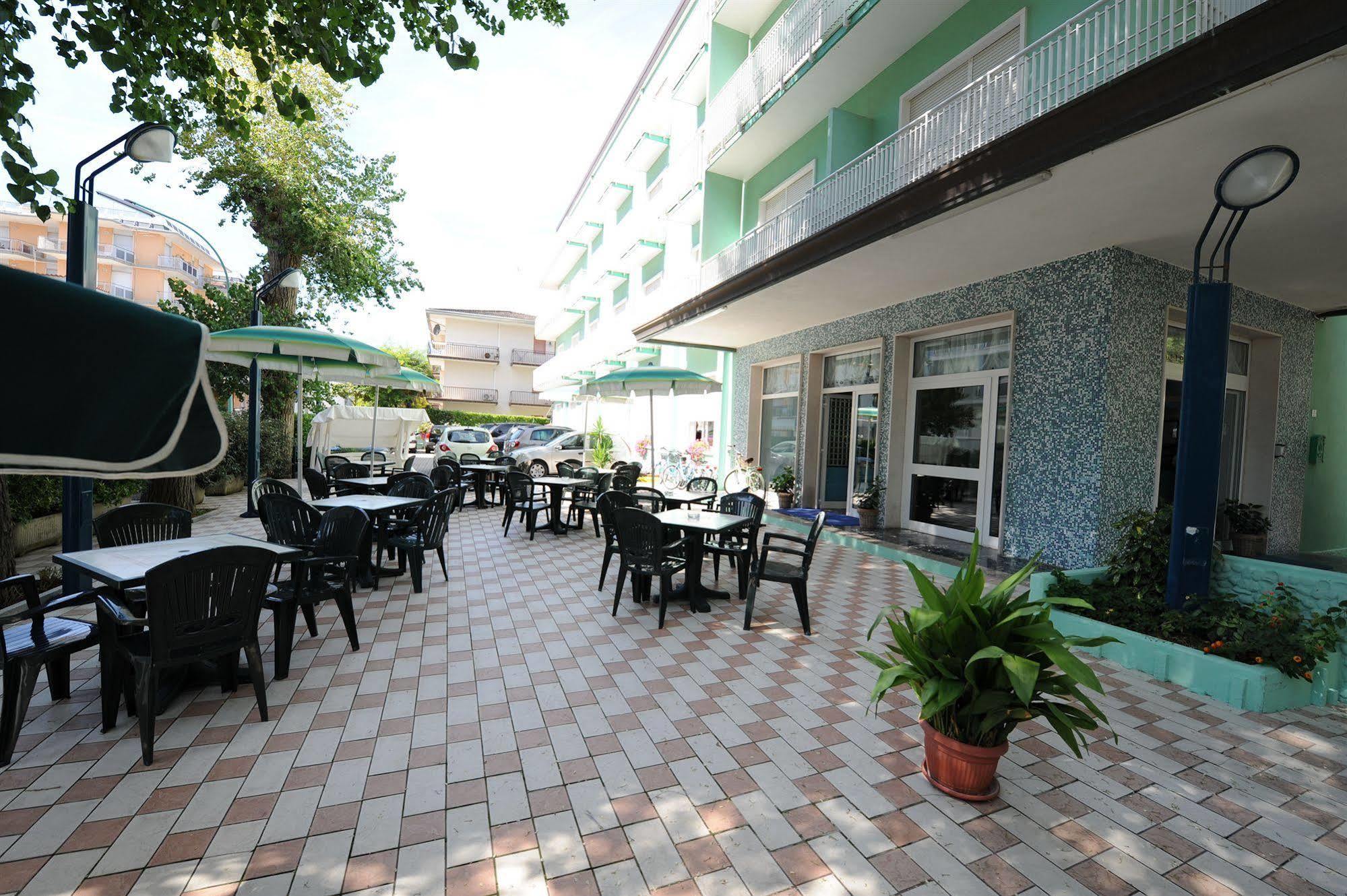 Hotel Savoia Jesolo Extérieur photo
