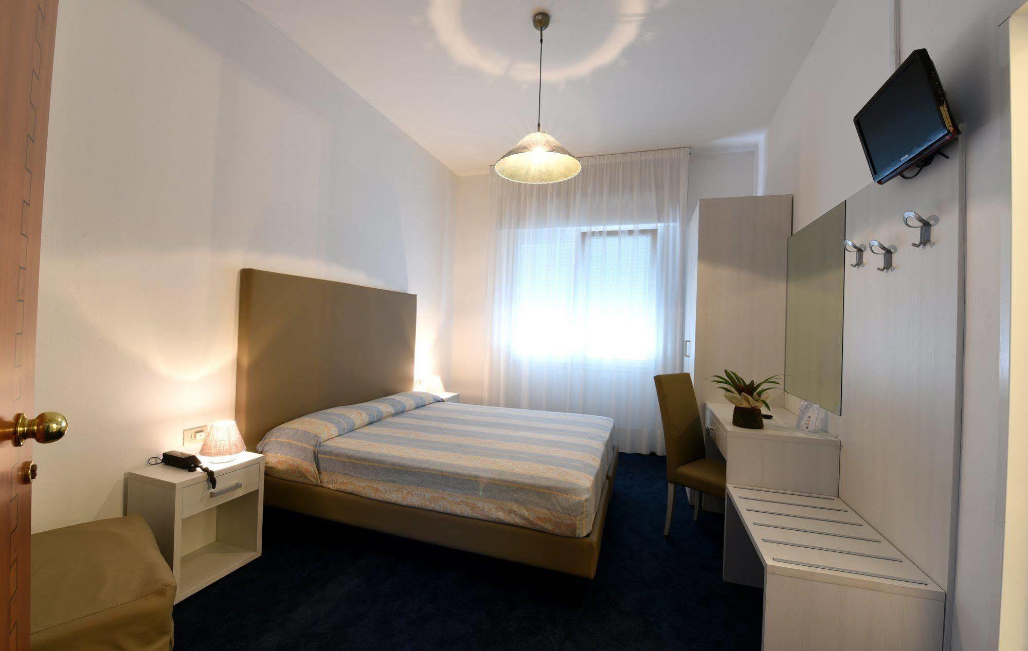 Hotel Savoia Jesolo Extérieur photo